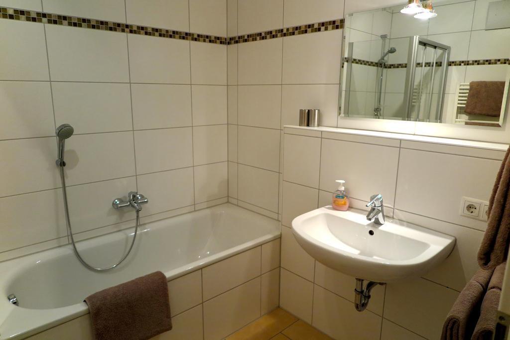 Alpina Central Brand  Habitación foto
